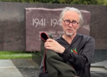 Обнинск читал "Василия Теркина"